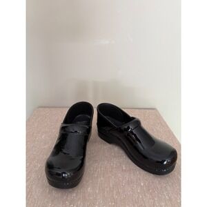 Dansko Professional Black Patent Leather Clogs Sz 40/Sz 9